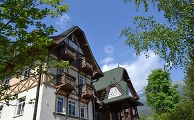 Greenwood Hotel